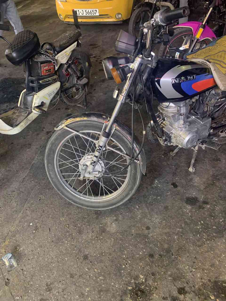 سلام عليكم دراجه 4كير متياز كلك كلك دراجه ومجفته مديل 24 تجفيت حله المكينه خرسه تجي تفحص وتروح البيع سعر 390 وبيه مجال الشراي بس رقمي ***********

