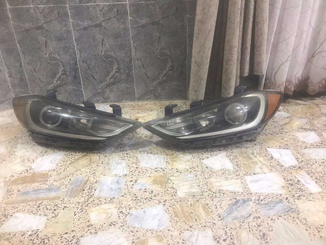 السلام عليكم زوج مازدات مال النترا امريكي جدد بدون اي كسر او لحيم السعر ١٥٠ الف ***********
