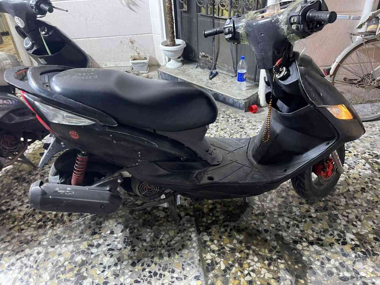 ات نضيفه البدالسلام عليكم مرخصه الادمن عندي ثعلب للبيع نضيفه فول برغي ما مفتوح بيها مكينه كفاله كفرات بلاديه نكره سلف نقصها دشبول وراس فقط اترجاكم بس الشراي يتصل رايدها ب 750وبيها مجال***********
