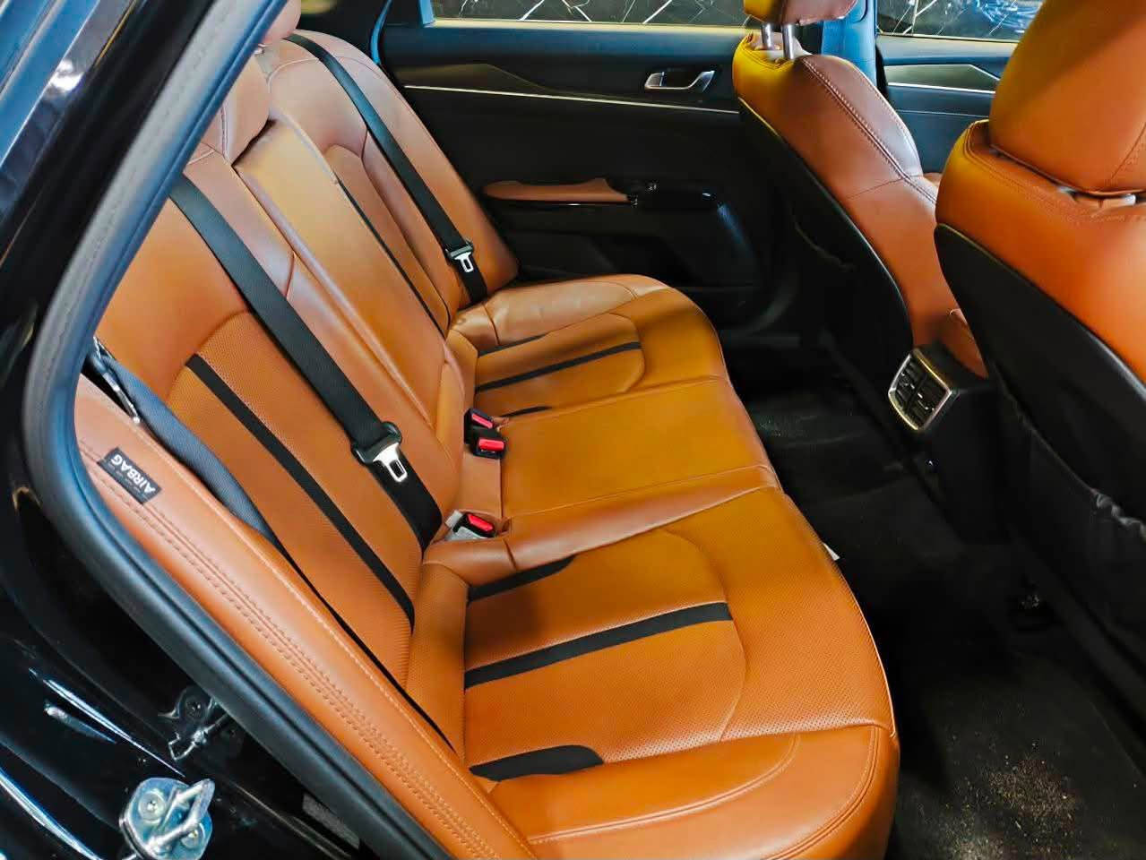 🔥 K5 23GT للبيع 🔥
2500

🚘 المواصفات:
• مكينة تيربو قوية وأداء ممتاز
• قير أوتوماتيك
• فئة GT الرياضية
• شاشه وسطية
• كاميرا خلفية
• حساسات
• تشغيل بصمة
• دخول ذكي
• مقاعد جلد
• تدفئة وتبريد مقاعد
• فتحة سقف
• مثبت سرعة
• تحكم ستيرن
• إضاءة LED
• جنوط رياضية
• أنظمة أمان ومواصفات كثيرة

السيارة مكفوله من صبغ نظيفة وكلشي بيها حاضر، جاهزة للاستخدام وما تحتاج شي.
💰 السعر178مناسب وقابل للتفاوض للجادين فقط.

📍 البصرة
📞 للتواصل والاستفسار:***********

نص مكتوب في الصور:
- 60608455X