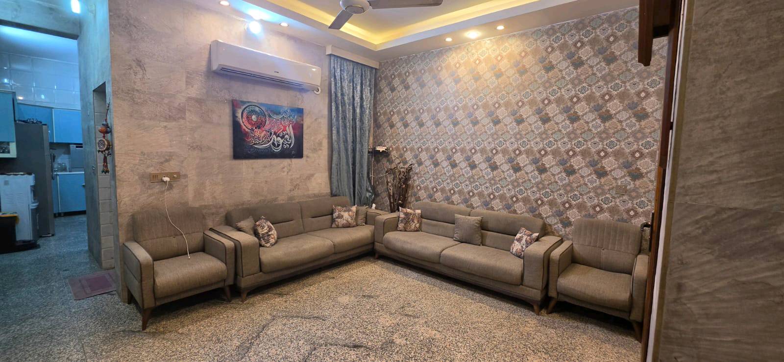 بيت للبيع في منطقة حي الجهاد الأمن الوطني بيت حديث جدا سعر ٣٤0000000-