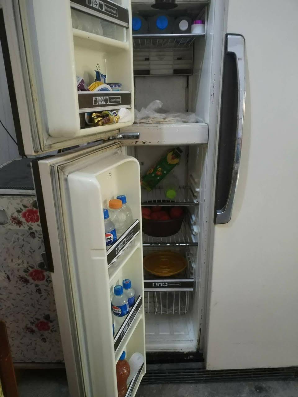 ثلاجات لبيع نضيفات حيل ما داخلات تصليح
كلمن وسعرها اتصل على الرقم 

ديالى منطقه سيف سعد بالخدمي مقابل محطه الكهرباء الجديده قرب جسر الغالبيه مقابل مكتب لمسات العماره للمقاولات
‏‪***********‬‏
