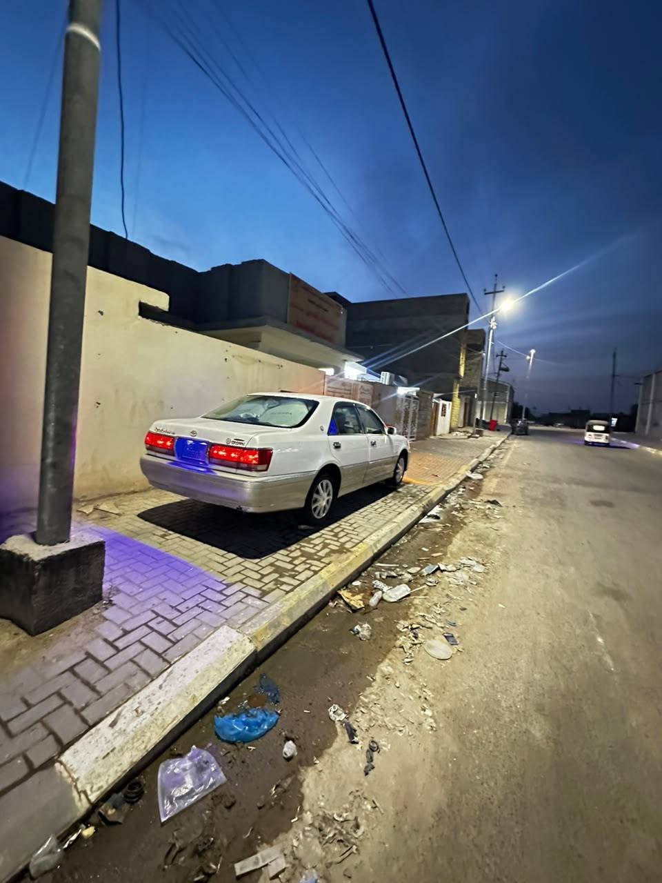 سلام عليكم ملكة لبيع موديل 2000سيارة مكفولة من كص ونقل جثة وضربة حدادية جديد مكينة ديفور الكبير كير جداد سيارة بسمي رقم نجف نكليزي بسمي مداور ثاني يوم مكان السيارة واسط نعمانية رقم ***********
