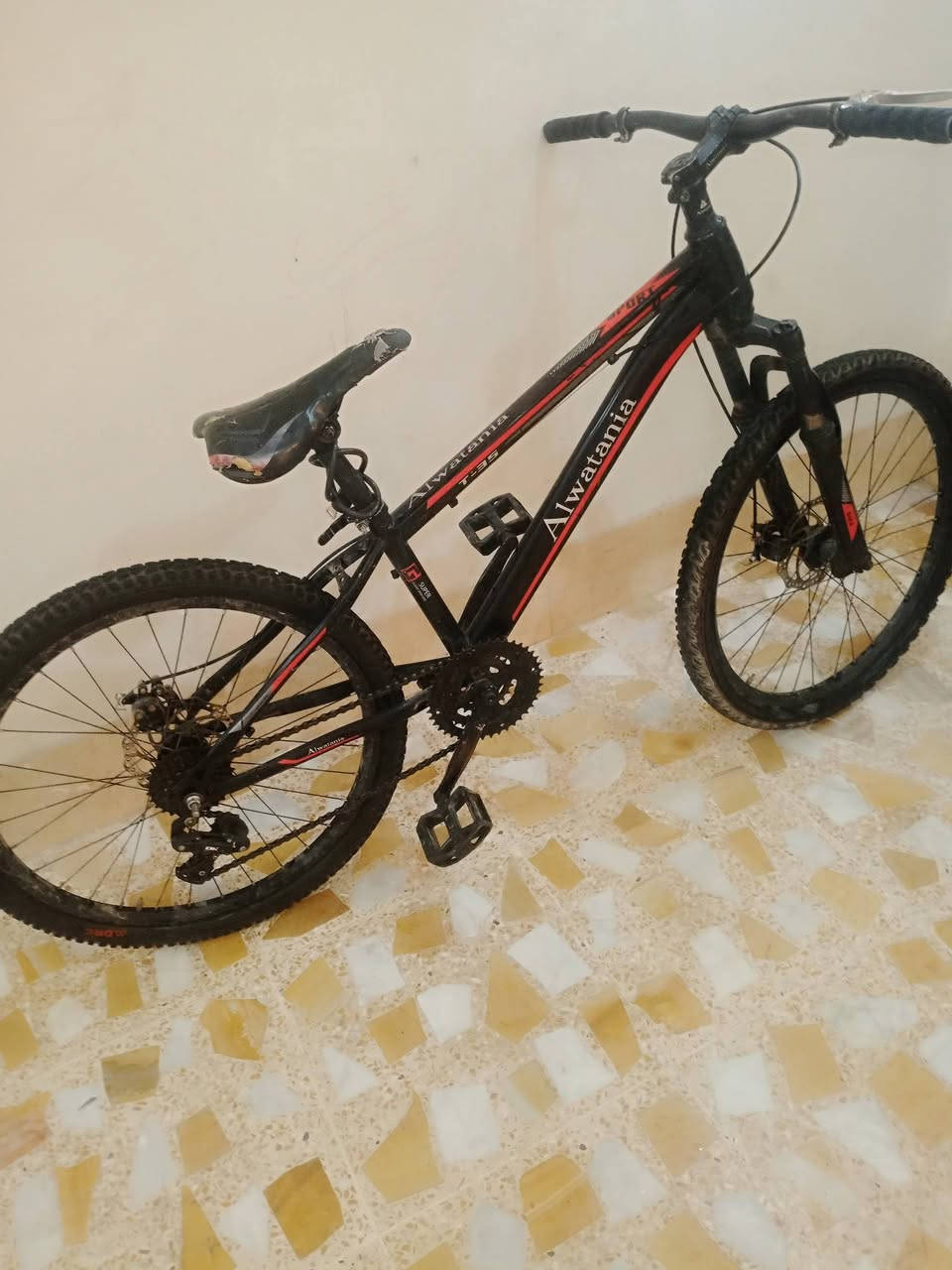 متاح باسكل حجم 26وطنيه T35 درجه نضيفه مكان موصل ايسر ***********
