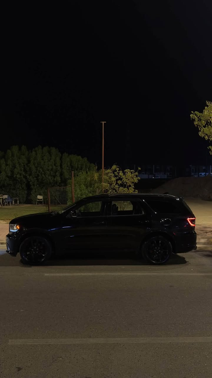اللهم صلي على محمد وآل محمد ✨
-السلام عليكم 
دوج #دورنكو  2018 جي تي بلاس 
Dodge durango Gt plus vip 
 فول مواصفات 1/1 عدة الرادار 
المواصفات :
🟩فتحت سقف( سلايد روف)
🟩كراسي جلد
🟩جلد اسود مطرز احمر بلادي 
🟩كراسي كهرباء
🟩مري قلاب
🟩كراسي الامامية ولخلفية تدفأة
🟩كراسي الامامية (نفخ)
🟩بصمة تشغيل 
🟩يدات الابواب لمس
🟩لاقطات صوت المكالمات بلسقف 
🟩بصمات بوب 3 باب السائق باب الراكب وباب الصندوق بصمة 
🟩تشغيل عن بعد 
🟩تحكم استيرن جهتين
🟩تحكم صوت الشاشة 
🟩اوامر صوتية 
🟩نضام eco (ايكو) لتقليل صرف الوقود
🟩لدات في مكان الاكواب مع الابواب بلادي
🟩 نضام صوت ( السماعات) beats ودمام بلادي 
🟩مخرج كهرباء لتشغيل اجهزة كهربائية
🟩شاشة عطلات
🟩شاشة الدشبول اكبر حجم
🟩 2شاشات خلفية بلكشن بلادية 
🟩نضام الشاشات كاملة عربي  
🟩مخارج HDMI
🟩كامرة خلفية دوار
🟩صندوق كهرباء
🟩ويل حجم 20 بلادي GT 
🟩هوك خلفي بلادي مع مخرج  كهرباء
🟩اوتو ستارت ستوب نضام اطفاء المحرك بلازدحامات 
🟩 بريك خلفي اوتو اذا وراك احد تضرب بريك وحدها على البگ
🟩حساسات خلفية 
🟩تبريد 3 قطع ثلج 
🟩دمام صوت بلادي 
🟩مخارج شحن USB
🟩انضمة قيادة ايكو +سبورت+تراكشن 
🟩 شفتات استيرن 
🟩انضمة بور ستيرن رياضية +مريح+عادي(تتحكم بلاستيرن ثكيل ووسط وخفيف)
🟩نضام خرائط بلشاشة بلادي 
🟩 قرص CD في التجوة الامامية بلادي
🟩مخرج AWX 
🟩دفتر السيارة مال شركة موجود لبلادي
🟩دبل تچوة امامية +خلفية vip
🟩مري كهرباء
🟩مري تدفأة
🟩جام اوتو 
🟩لايت زنون بلادي عالي ناصي مع لدات بلادية وكشافات لد
🟩كرسي السائق خزن 2 وضعيات 
🟩 نضام تعتيم المري اذا اكو لايت سيارة قوي وراك ميأثر على عينك
🟩گير طيارة 8 نمر 
🟩محرك 3600
🟩لستيرن يصعد وينزل ويتقدم 
🟩كشافات ضباب
🟩دبل اكزوز 
🟩تجوات الراس الخلفية كهرباء ينزلن 
7راكب
 
اخوان السيارة حادثها سطحي بدون ايرباك ولا دواخل ولا بچم ونصبتها حلوة والف عافية عل ياخذها مامتعوبة السيارة محرك وكير زبد نعومة ونشاط رقم بغداد باسمي وسعرها 235  
*********** متوفر واتساب
