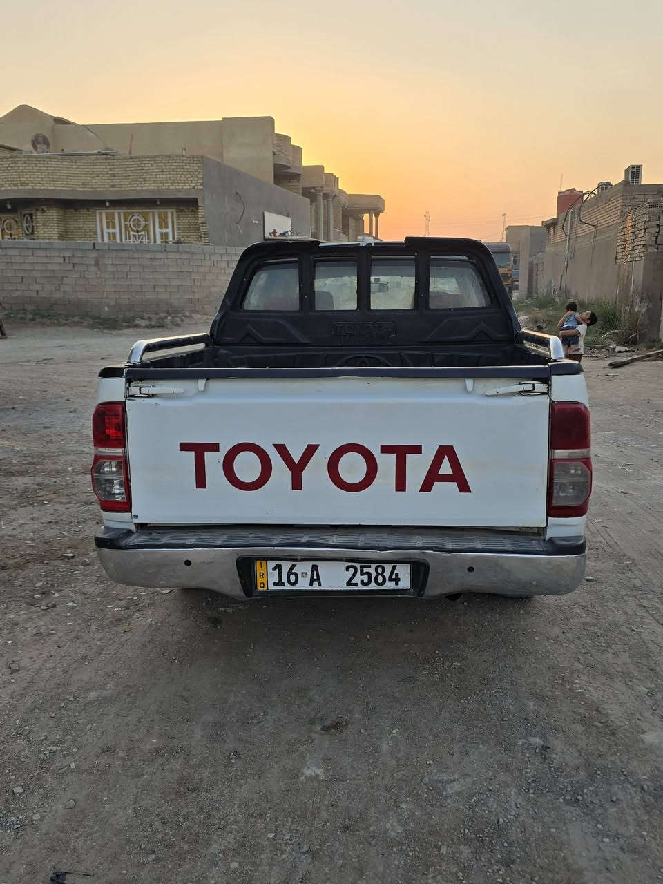 للبيع ٢٠٠٦ شاصي مكفول محرك وكير مكفولات مصبوغه عام مكان كوت ليرده باقي التفاصيل ع رقم ***********

