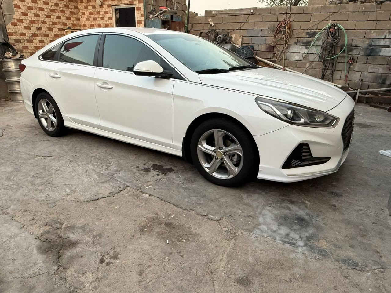 سوناتا خليجي 2018 مكفولة من الضربة والصبغ والتبديل محرك كير كفالة 2400دوش تخم تاير حدادية تبريد قطعتين كشن كهرباء لد امامي شاشة كأمره السيارة رقم اربيل انكليزي سنوية 2028 تحويل راعيها يريد تحويل البياع شراي لايتصل لن مايحول وانه اريد تحويل سعرها 167وبيه مجال لشراي ***********

