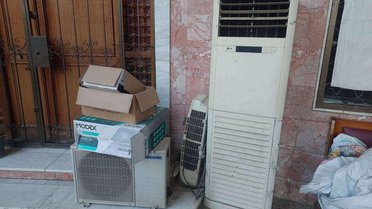 للبيع سبلت ٥ طن ايل جي نظافة فول و شغال ثلج تبريده في بغداد ش فلسطين...
سعر ٤٠٠ الف 
***********

