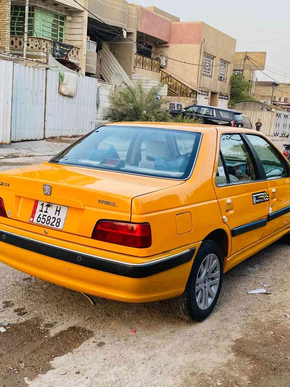سلام عليكم 
بيجو بارص مديل 2021
سياره مكفوله عدا بارد بلباب الخلفي 
جاهزه من جميع النواحي
رقمها بغداد ب اسمي تحولي ثاني يوم 
مكان السياره العبيدي 
سعر السياره 68 ورقه وبيها مجال قليل 
جماعه 64 اشكرك ماابيعلك 
للستفسار ***********
