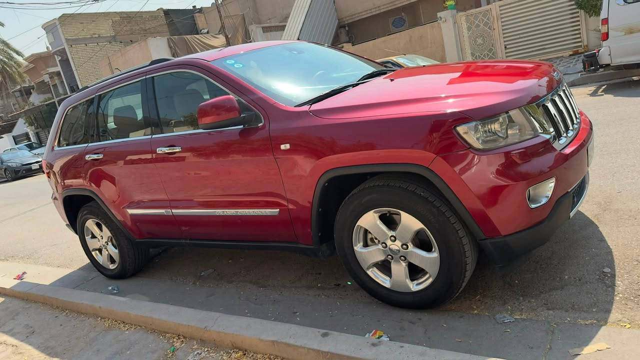 جيب خليجي 2013 مكفولة من الصبغ والتبديل والحادث محرك 6 سلندر رقم بغداد بأسمي فتحة كشن كهرباء جاهزة بدون اي نقص مكانها بغداد الكرخ بيع فقط السعر 168 وبيها مجال للاتصال ***********

