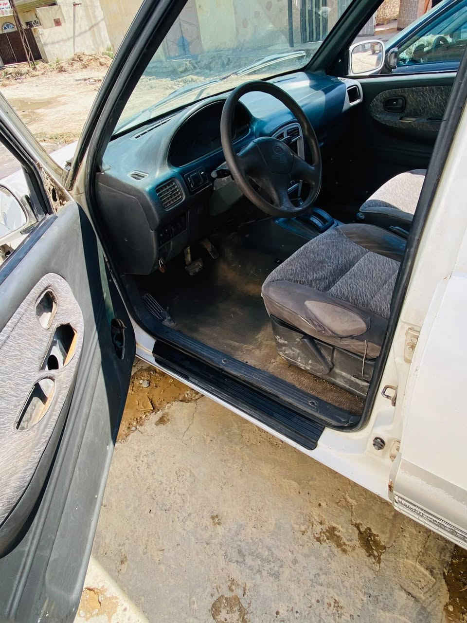 للبيع
كيه سبورتج موديل الفين  رقم اسود بغداد فحص سياره وضع شركه لا صبغ لا معجون لا ضربه لا صرف لا نفخ وضع شركه شرط صاحبها الشرعي بل موصل يسوي وكاله وتحويل السعر21وبي مجال
***********
***********
