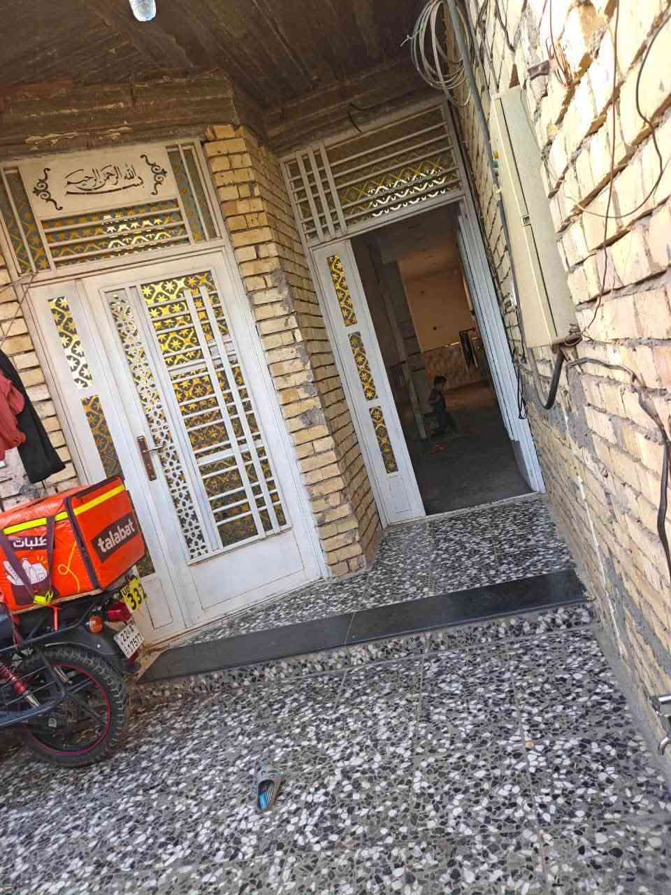 بيت مساحة 150 متر طابوا صرف مكانها رئاسة العبيدي
***********
سعر 230 وبي مجال
