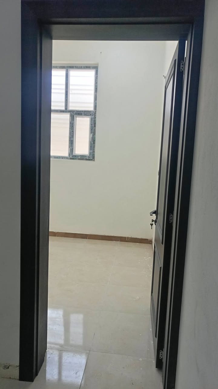 شقة للإيجار
شقة ٥٠ متر مربع ارضية ، تحوي غرفة نوم + مطبخ + مجمع صحيات 
العنوان 
بابل ـ الحلة ـ الإسكان 

للاستفسار 
***********
