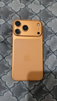 ايفون XR • ٦٤ • فيس ايدي شغال
