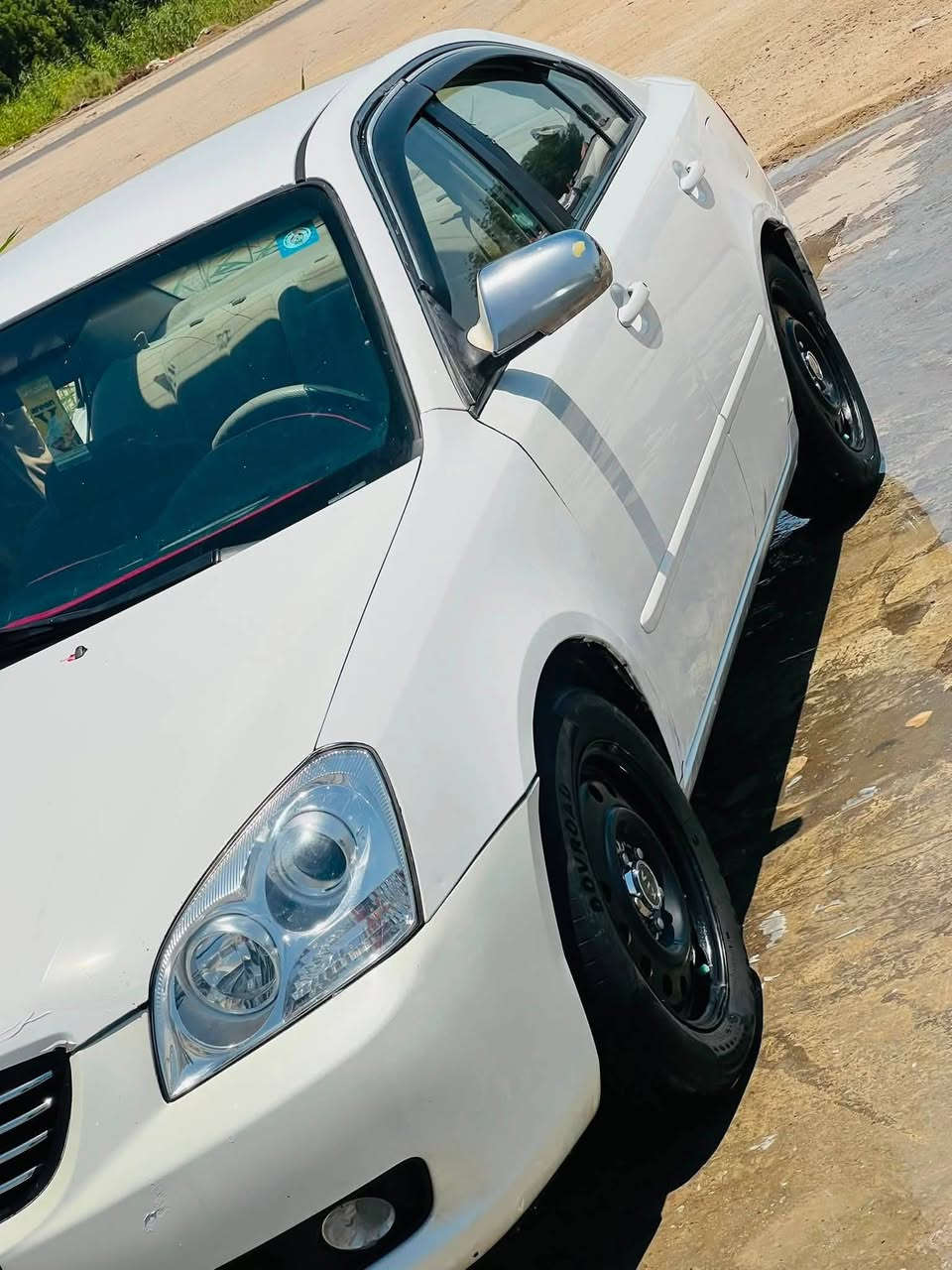 سلام عليكم اوبتيما لبيع سياره بيه بس فخذه فقط.. السياره خير من لله ما نقصه برغي تخم تاير تبريد حداديه موديل 2006 سعره 75وبيه مجال حك الجيه مكاني بلحي 
***********
