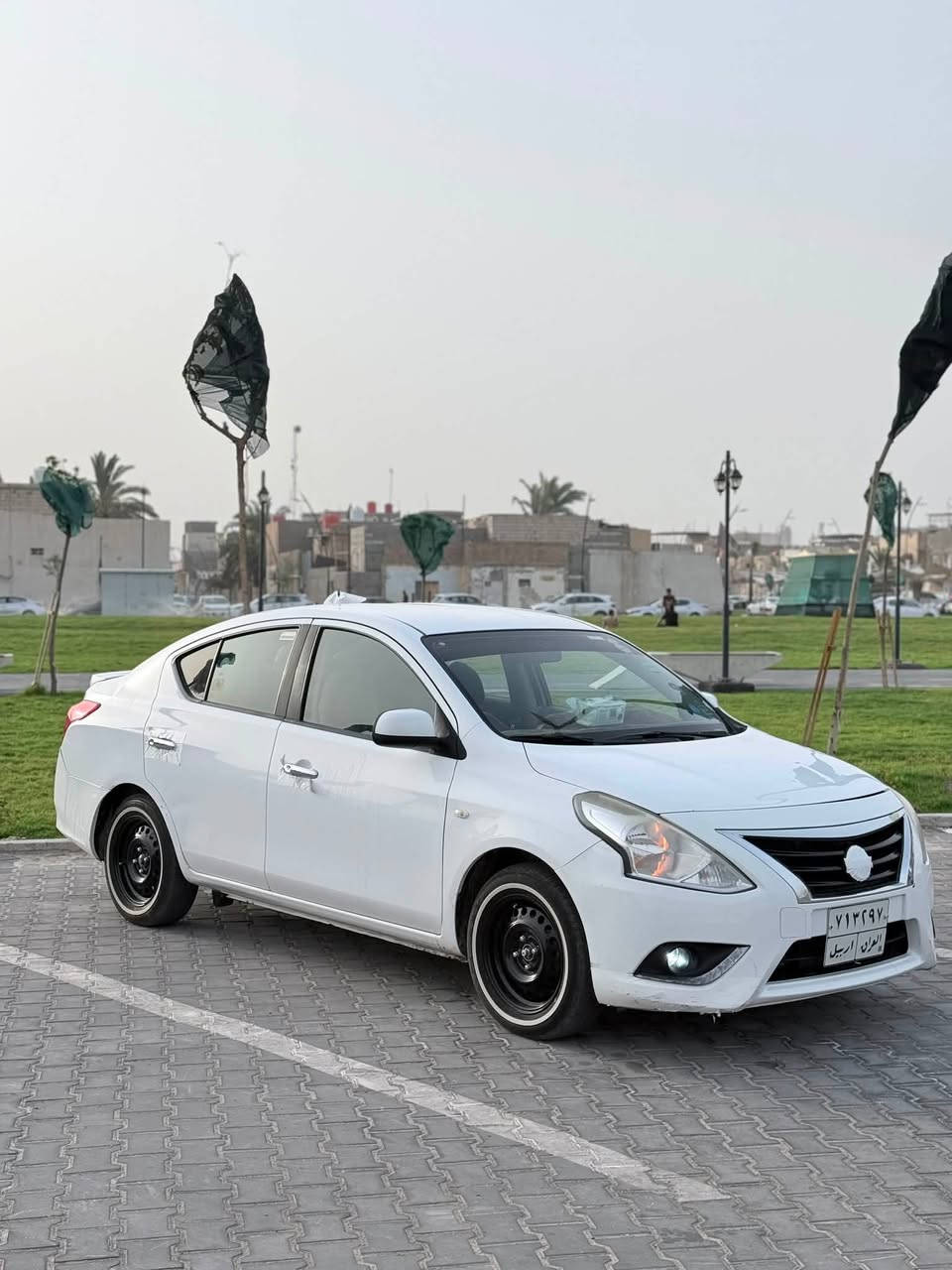 نيسان 2022
السلام عليكم 
نيسان صني موديل 2022 هندي ام البليتة الزرگة 
السيارة ما بيهة قطعة تبديل او صبغ مجرد طخات شوف العين تجي وتشوف
تبريد فول على وضع الشركة 
تايرات طخم جديد ابو الخط 
ماشية 140000 رقم اربيل السنوية بيهة بعد سنة 
السيارة بيهة نضام كار بلي 
السعر 108$
ما موجود ماسنجر فقط واتساب 
***********
