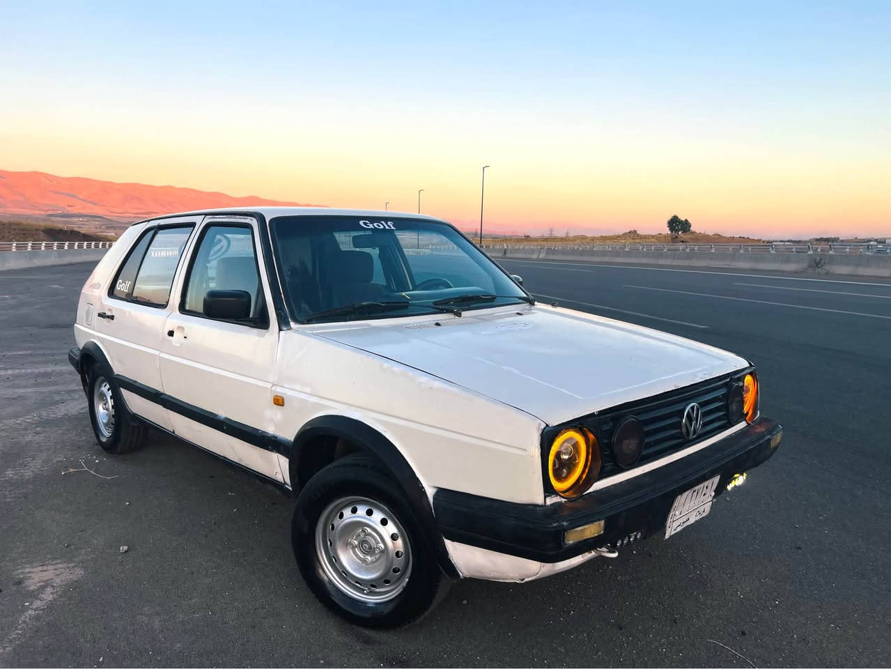 سەرەتا بەناوی خوا
golf
1992
کەم مەسرەف 
دژە فیتەر
کەم بەنزین خۆر
مالی فەقیرە بێ مە سرەف 
هەموو گیانی بەشەرت
کارەبای هەمووی بەشەرت
گێڕو مەکینە بەشەرت
سەیارەکە سەنەوی عاچە بە شەرتی تەحویل
لایت زینۆنو لایت عەلقە
تازە پێشو دوای داگیراوە بێ تە قەو ڕەقە
بەرگە درگاو بەرگە کوشن تازە تێگیراوە 
$18 تۆزێک مە جال
*********** السليمانية, العراق
