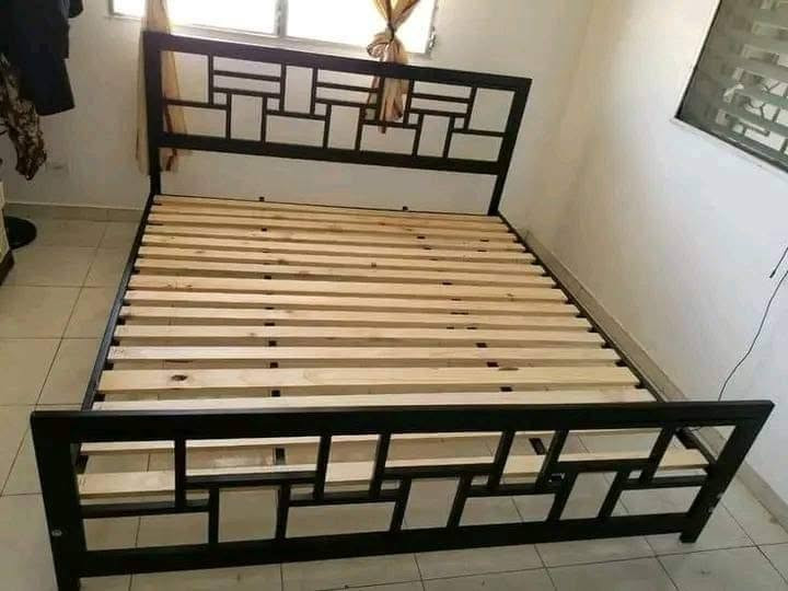 🛏️ سرير حديد متين… راحة تدوم لسنين

إذا تدور على سرير قوي، عملي، ويخدمك لسنوات، فالسرير الحديد خيار يستحق الاختيار.

🔩 مميزات السرير الحديد:
✔️ متين ويتحمل الاستخدام اليومي
✔️ عمر طويل ومقاوم للتلف
✔️ ما يتأثر بالسوس والحشرات مثل الخشب
✔️ سهل التنظيف والعناية
✔️ قابل للتفصيل حسب القياس والطلب
✔️ تصاميم مودرن وكلاسيك تناسب جميع الأذواق
✔️ دهان وتشطيب حسب اختيارك

📐 تفصيل حسب القياس والتصميم
ننفذ السرير بالمواصفات اللي تناسبك.

📞 للحجز والاستفسار: ***********
📍 النعمانية – قرب المتنبي
حيدر الحداد
