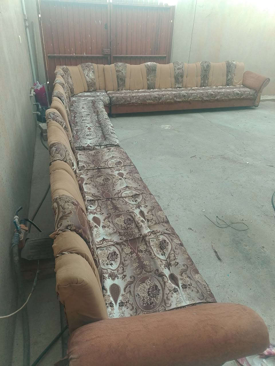 سلام عليكم اخوان عندي قنبات للبيع خشب عراقي /10/متار أسعر 225بي مجال هذا رقمي للتواصل معنا ***********
