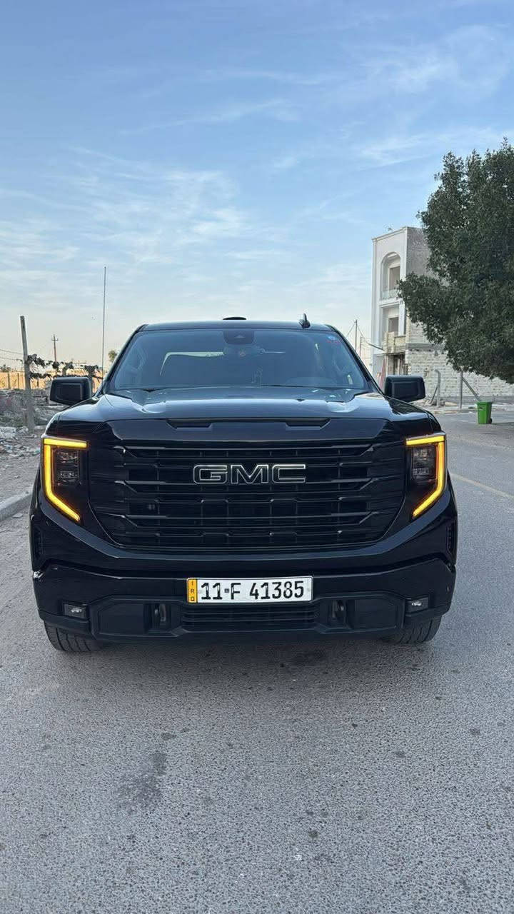 السلام عليكم
جمسي سيرا موديل 24 

 4 سلندر توربو 2700

ماشية 57 الف كيلو 

رقم بغداد بيها ضربه ربع الجاملغ 
مابيها فتحه 
سياره فول مواصفات 

سعر 340 ورقه 

الاتصال على هذا رقم ***********

