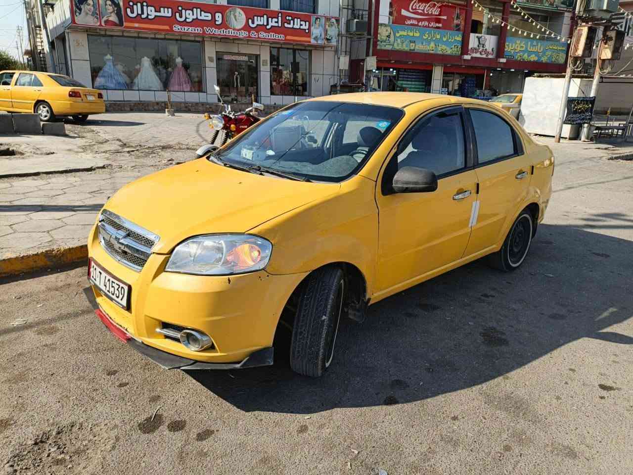 للبيع سياره افيو 2007 رقم بغداد11/T/هيه مصفره  سياره خير من الله تخم تاير معه ويل كله جديد بشرط محرك 16 لا صوط ولا تبخير  منضومه زنون عالي ناصي حداده جديد بشرط تبريد ويل سويج دوشمه جديد ويل كاعيات السعر 38ـ او بيه مجال للطيبين العنوان خانقين رقم ***********متواجد وتساب هم
