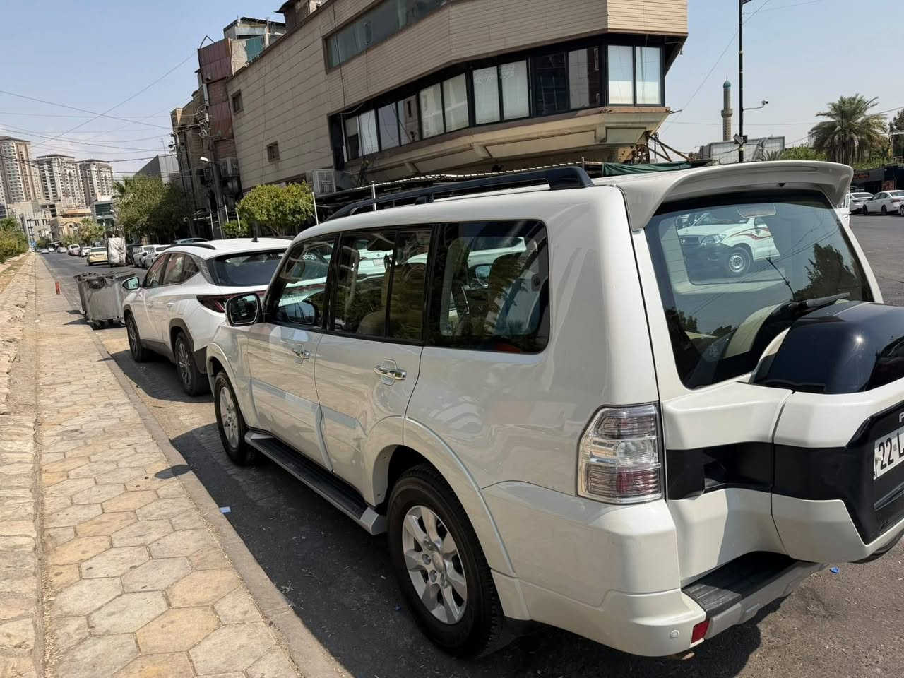 سلام عليكم
من رخصة الادمن المحترم ....
باجيرو حبتور فول مواصفات للاخير 
تخم تاير ياباني اصلي بعده بالضمان صدر امامي خلفي بعده بالضمان 
كير محرك صدر تبريد كشر السياره كفاله عامه حته الدعاميات بعد معروفه مواصفات الحبتور دمام بلادي 
موديل 2016 
ماشيه 94 الف السعر 183 وبيها مجال حك الجيه وعلى راسي
مكان السياره بغداد 
رقم الهاتف ***********
