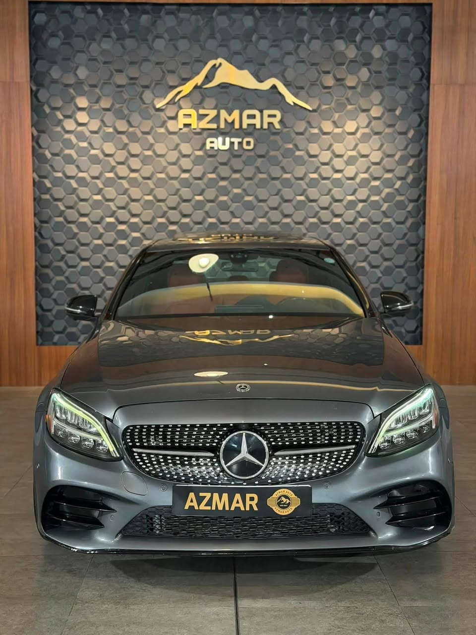 Mercedes benz C300🇩🇪
سعر مميز : 245$ ورقة
موديل : 2020
داخل احمر و سماعات برومستر

سلايد 
ماوس
 داخل 64 لون متغير
كشنات كهرباء (3 وضعيات تحكم) 
بك لايت لد  
لايتات زينون (داينمك) 
بصمة تشغيل 
رادار امامي
رادار خلفي
نقطة عمياء
كامرة خلفية دوارة 
داخل جلد احمر (اصل) 
‎شاشة كار بلي 
سستم سماعات برايمستر
ثيمات amg
شاشة ترحيب amg

كير و محرك كلها بشرط بدون فتح و اي خلل

سعر : ٢٤٥$ ورقة
للاستفسار : ***********
العنوان: السليمانية المعارض الجديدة شركة ازمر اوتو معرض رقم ٣٤
