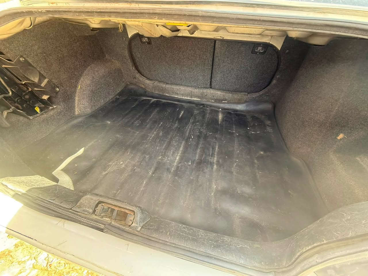بيجو ٣٠٦ للبيع رقم بغداد بيه قطعه صبغ مكينه بيه خيط بخار تبريد شغال بس بي ليك الباقي  كله مكفول مكانه بغداد الجديده ***********
السعر ٤٠
