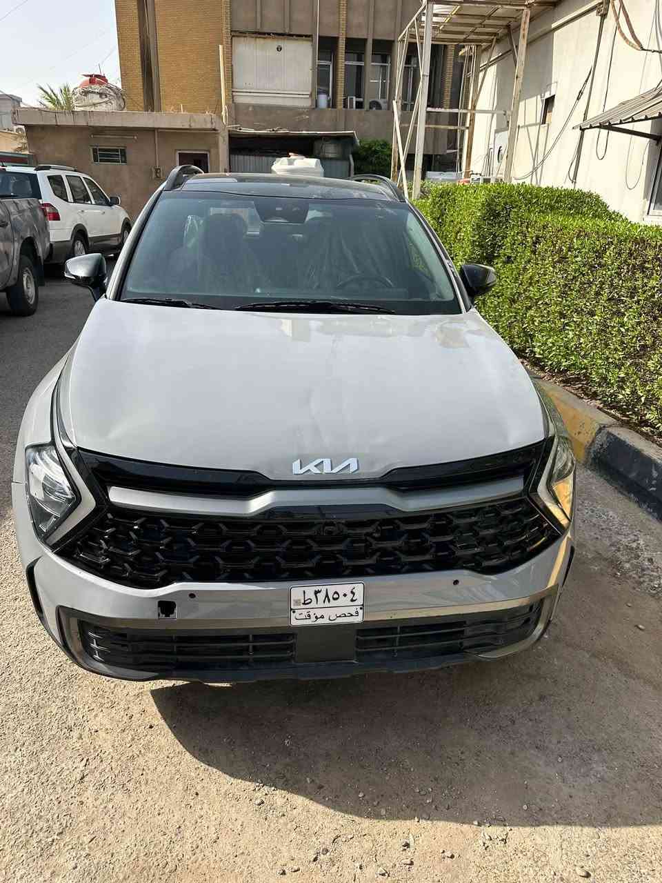 السلام عليكم
كيا سبورتج اكس لاين موديل٢٠٢٣ 
لون اسمنتي 
مكينة 2500
بصمة 
بانوراما 
فول كشنات جلد كهرباء تدفئة 
شاشة كبيرة متصلة 
حساس امامي خلفي 
شحن وايرليس
رادار مانع تصادم
جنطة كهرباء
تشغيل عن بعد
تحديد مسار
بية ست قطع صبغ ابيع حزام صور الحادث واتساب
مكفول من الكص 
السعر 140 

***********
