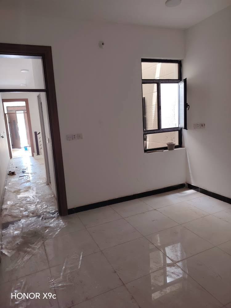 �رجاءا اقرا الوصف زين دار طابو سكني وليس زراعي. 
🏡 بيت للبيع – 
من رخصة الادمن 
بيت سكني بموقع مميز  في منطقة أكميرة، قريب من جامع الزهراء والمدارس، وشارع مبلّط متوفر فيه جميع الخدمات (كهرباء ماء مجاري
🔹 نوع العقار: طابو ملك صرف (سكني –
البناء رفت ٦٠ سنتمتر.
الأبواب قاصة تركي شبابيك المنيوم
جبهة ٤م في ١٩ م
🔹 المساحة: 75 متر
🔹 يتكون من: 3 غرف نوم وصالة ومطبخ وحولي وحمامين وطرمة وبيتونة
💰 السعر: مناسب جداً  (قابل للتفاوض)

📞 للاستفسار: (رقم الهاتف*********** بغداد, العراق
