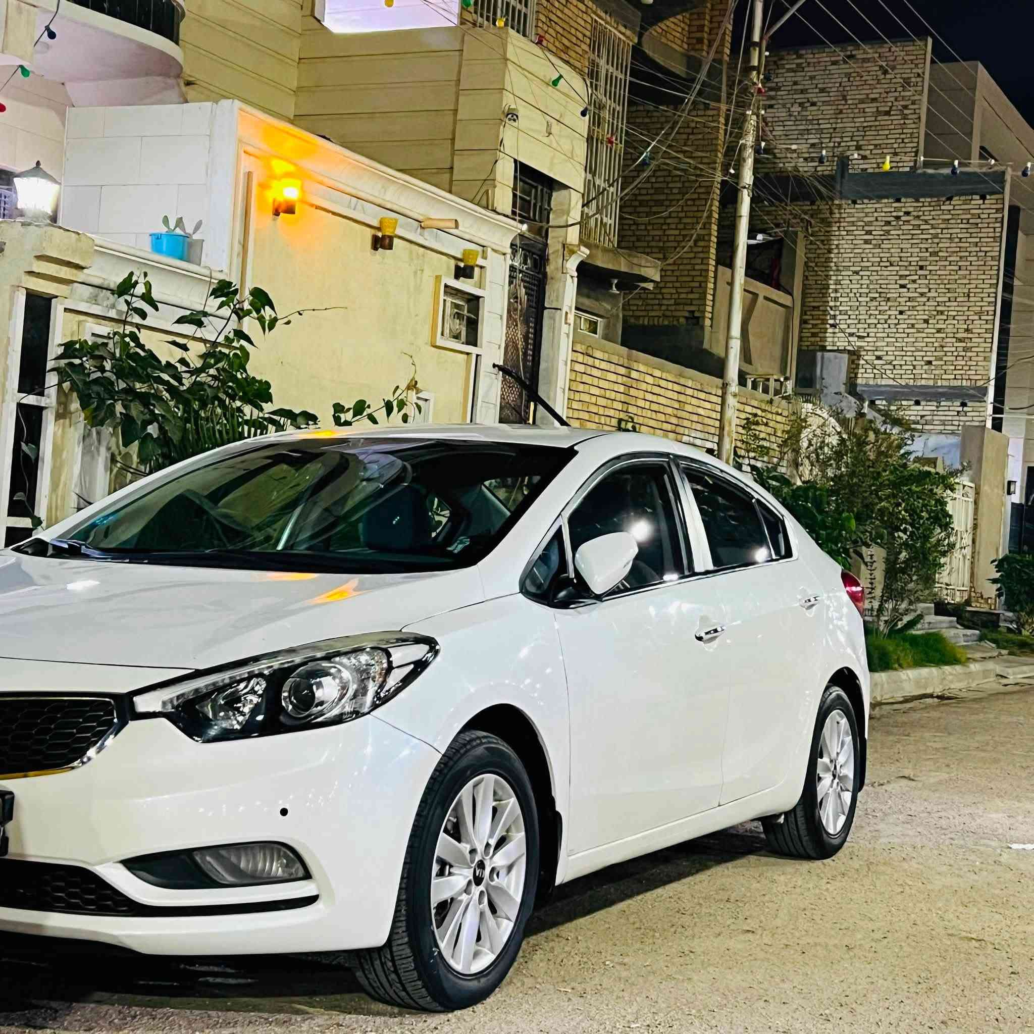 السلام عليكم كيا سيراتو. موديل. 16بيه بيبان  ثنين تبديل. وجاملغ. خلفي صبغ ماشيه 170 مكينه 1600   ما مفتوحه شرط تخم تاير جديد. رقم كربلاء. مداور ثانيي  يوم مكاني ناصريه المركز. ***********
