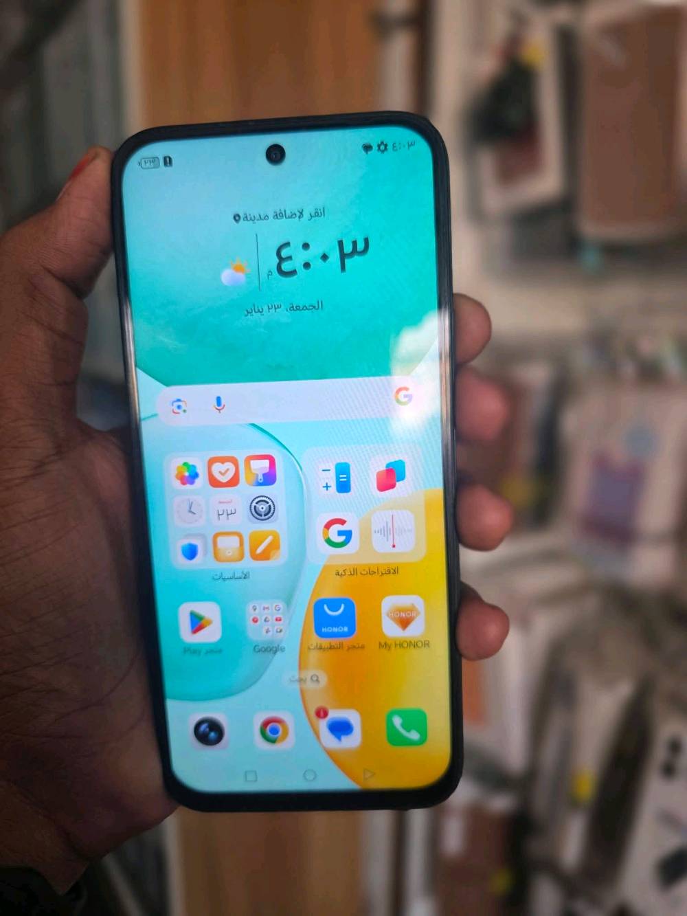 هونر x6c
ذاكرة256 
كامل ملحقات مستخدم كم شهر 
رام  6+6=12