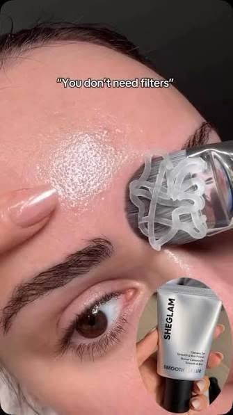 للحجز دايريك او واتساب  ***********

نص مكتوب في الصور:
- برايمر شي غلام
- SMOOTH & BLUR PRIMER
- BLUR PRIMER Before After
- "You don't need filters"
- الأصلي