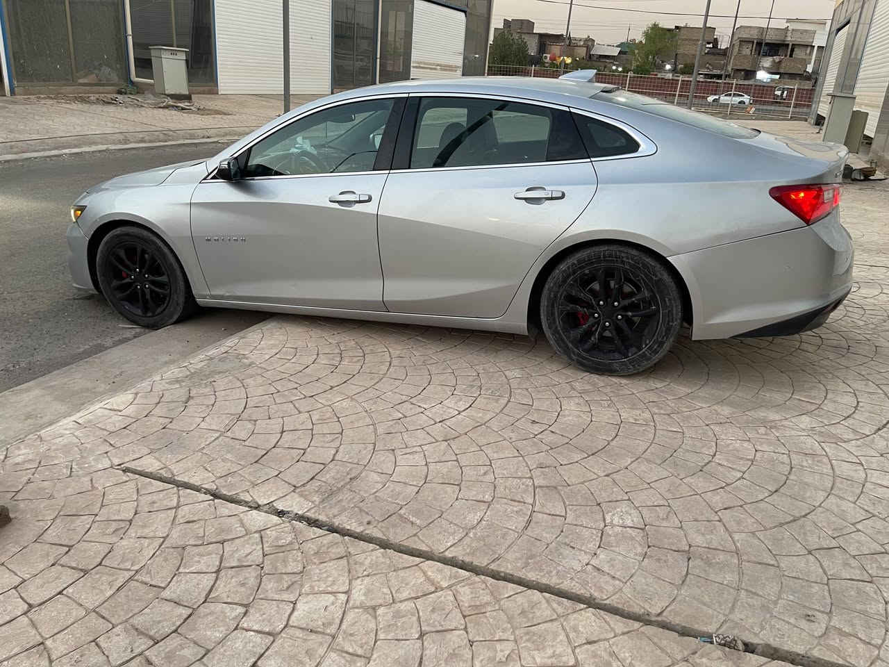 البيع موديل 17 رقم شمال بغداد البلديات سعر 88 مكفولة ***********
