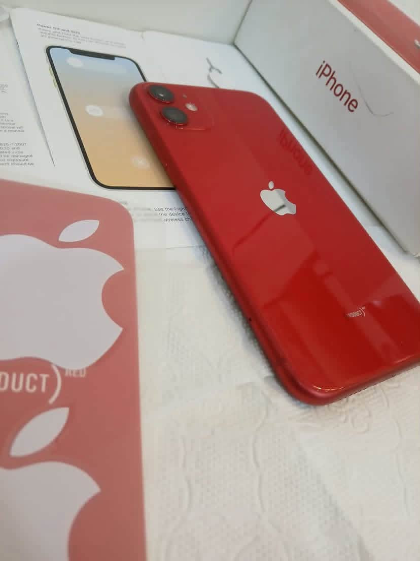 السلام عليكم 
iPhone 11 
جهاز للبيع 
ذاكره 128 
يحمل تك سي كارت 
بطاريه جهاز ٧٤ مو معلايه شحن طبيعي ما شاء الله عليه انطيك ظمان 
جهاز بلدي تروح تفحص 
جهاز جلخ مابي 
مال بيت 
جهاز مكفول عله إيدي اول ما نزل اخذته موجود الوصل بي 
كامرته تجننن 
لايوجد ايه مشكله 
سعر خاص …. 
رقم الهاتف *********** متواجد فيس واتساب

