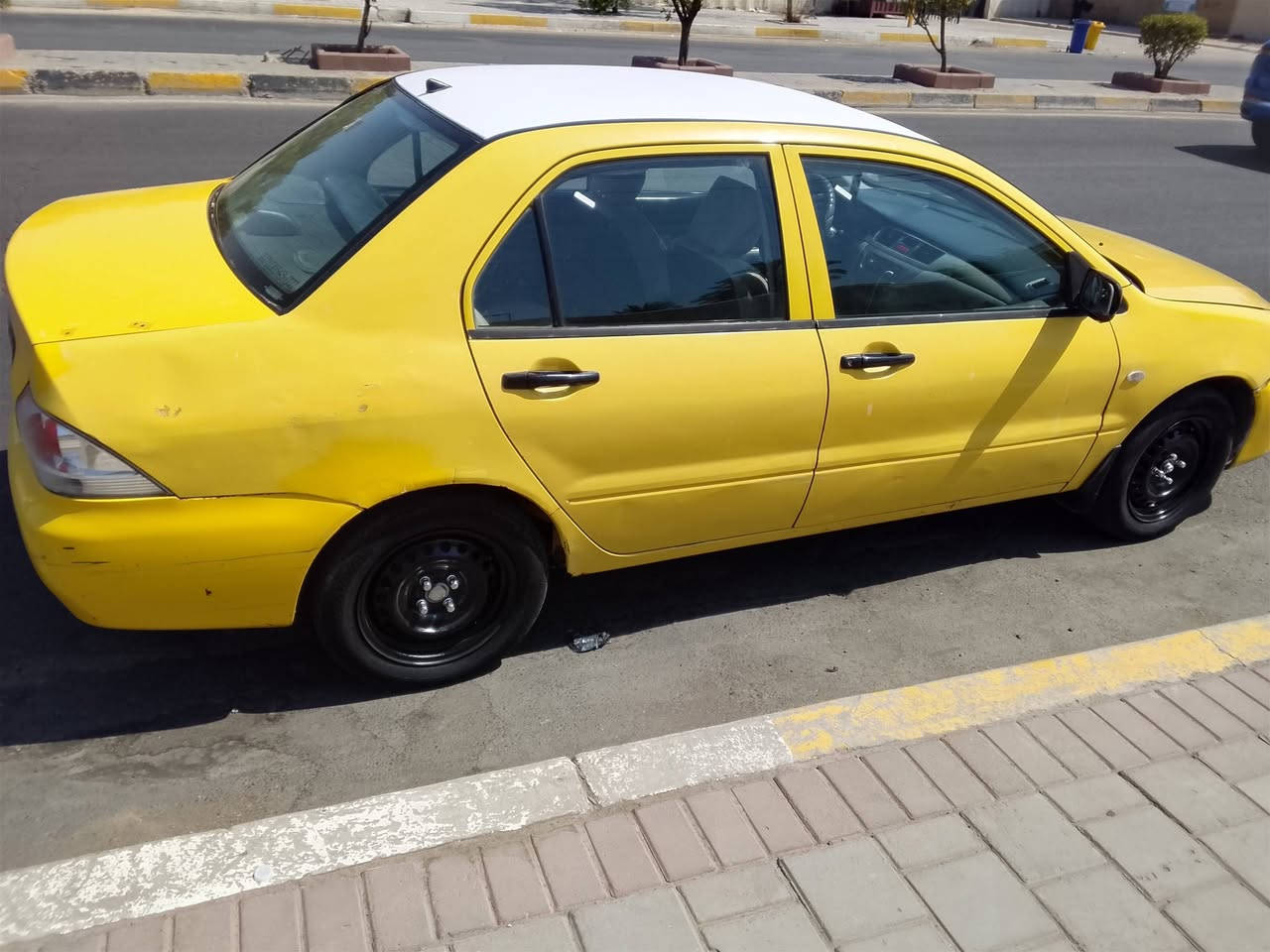 شباب لانسر شركة عامه موديل 2010 مكينه وكير وتبريد وسدر أمامي خلفي جديد مصبوغه عام بدون ضربه قويه بدون دواخل عوزه ترتيب الكشر السياره جاهزه الشارع سنويه ورقام هيئة جدد مصفره تحويل مباشر السعر 51  وبيها مكاني بغداد ملاحظه خاصه ماجاوب وتساب مفتوح. ***********.                           ***********
