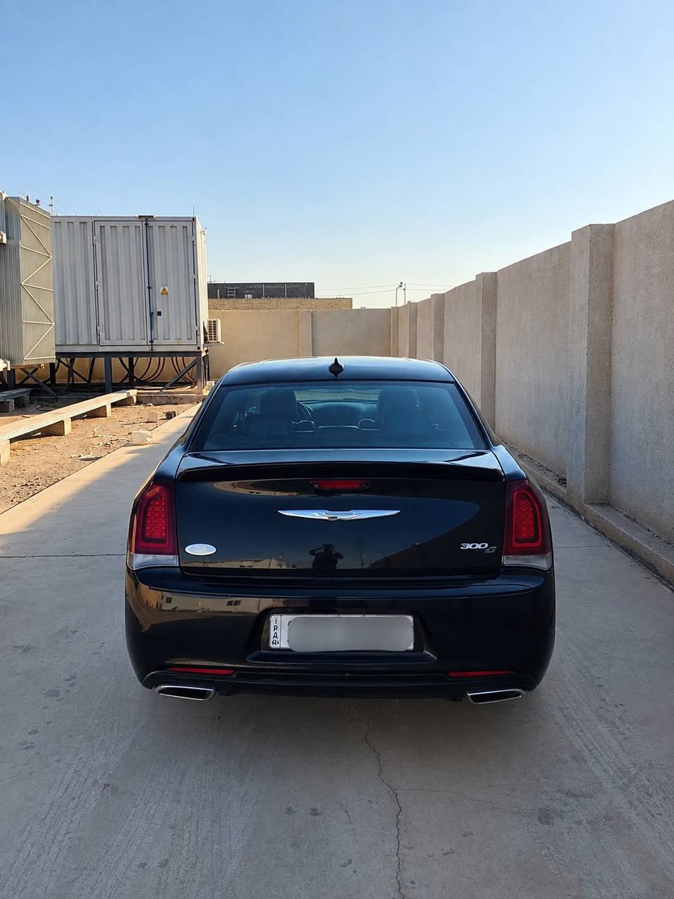 السلام عليكم كرايسلر 2018s
رقم ربيل نكليزي بسمي تحويل وكاله فول فتحين كشانات كهرباء s حضن عينه 260 تو ويل محرك 3600 كير تخم تاير حداد 
ملاحضة سياره مصبوغ عام بيع كفاله ضربه قويه كلبه جفيه 
السعر 153 وبيه مجال بسيط مكاني البصرة 
الشراي الاتصال الرقم ***********
