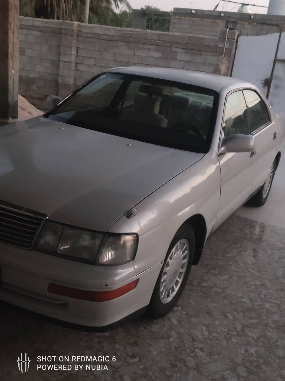 السلام عليكم كراون بطه موديل 1994 لؤلؤي باسمي تحويل ثاني يوم تبريد شرط ويه سويج ثلج وشرط ضهر تطلع بي  مكينه كير خير من الله تخم تاير جديد دواخل جديده رقم نكليزي جديد كفاله كص ونقل باقي تفاصيل تصل وتدلل (***********) مكان سياره واسط
