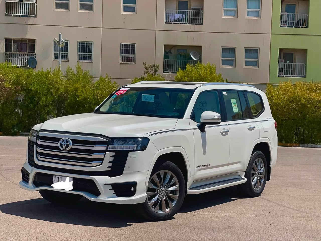سلام عليكم
‏Toyota لاندكروزر  ساز 
موديل (2024) رقم بغداد بسمي 
موصفاتها معروفه 
كفاله عامه من صبغ 
بيها بارد فقط 
ماشيه43الف 
مكاني بغداد بسمايه  
سعر(67) وقابل لتفاوض  
رقمي (***********)
