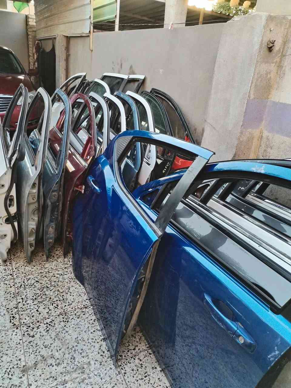 السلام عليكم تحيه للادمن أبواب افنجر وبنايد شرط النضافه مكاني ديوانيه ***********

نص مكتوب في الصور:
- ٨ of ٢٠
- سيد عدي الخياط
- ١٣ حزيران، الساعة ١:١٩ ص