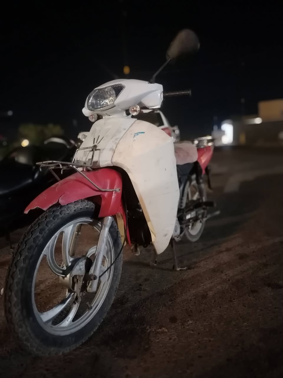 السلام عليكم موطور سلفيز للبيع مكفول كير محرك نكره سلف مكفول تخم تاير مكاني الضلوعية للاستفسار الاتصال على الرقم ***********
