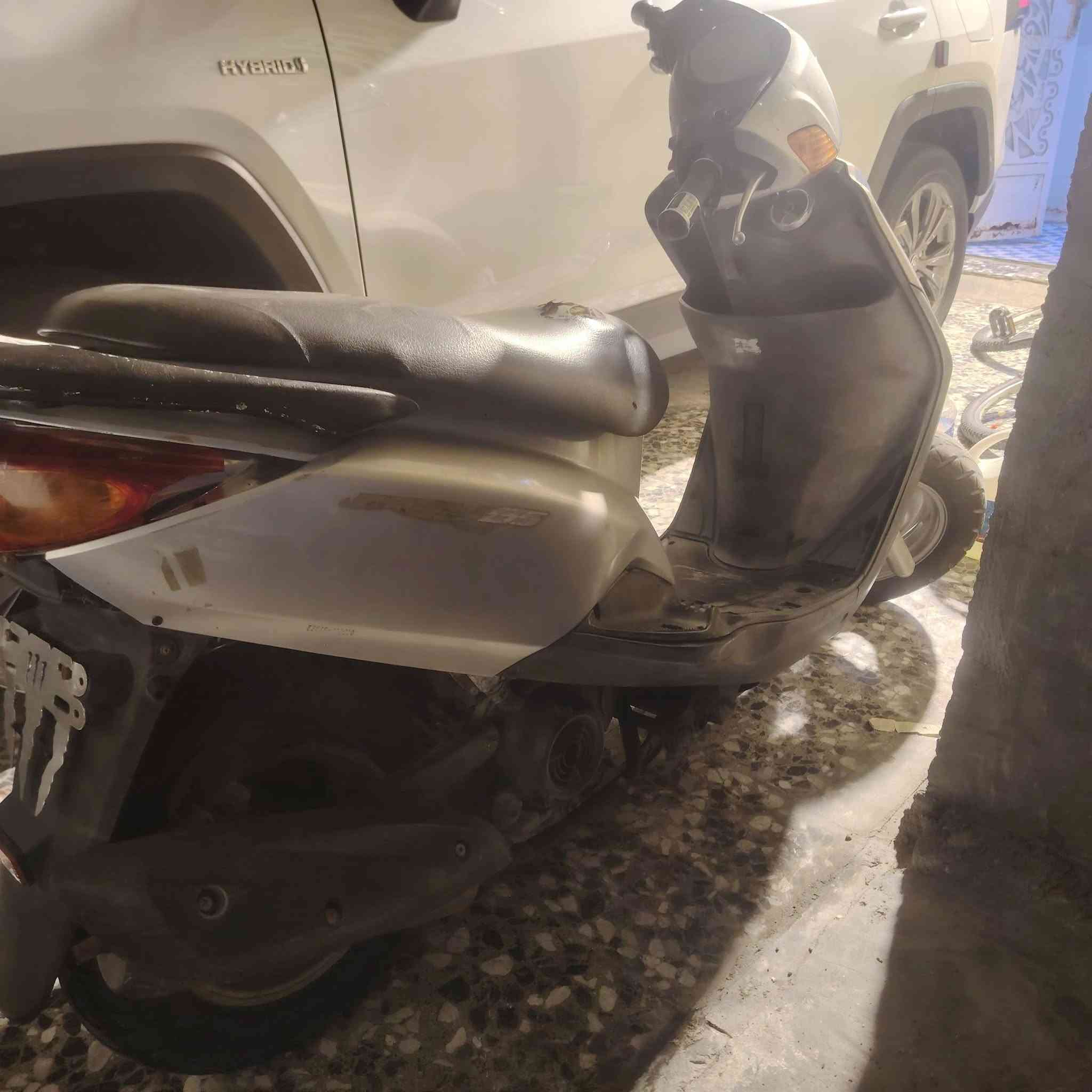 السلام عليكم
للبيع دراجه بريز 140 لايت ناصي

شلعه ومعدل شرط 100

تشتغل سلف هندر نكره سلف

مابيها اي نواقص فقط استان عالي

كهربائيات كلها شغاله

قفل استيرن قفل جوزه

كابريتر تجاري

مكينه ممفتوحه

كفرات والسوادات كلها اصليه

مكان بغداد الحريه

سعر 350

***********
