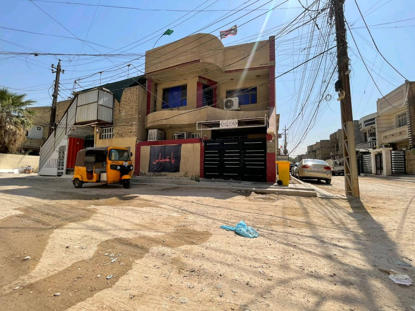 الزعفرانيه سعيده عدد الغرف 4 سند 25
125متر بيت نضيف وبناء حديث التفاصيل وتساب 