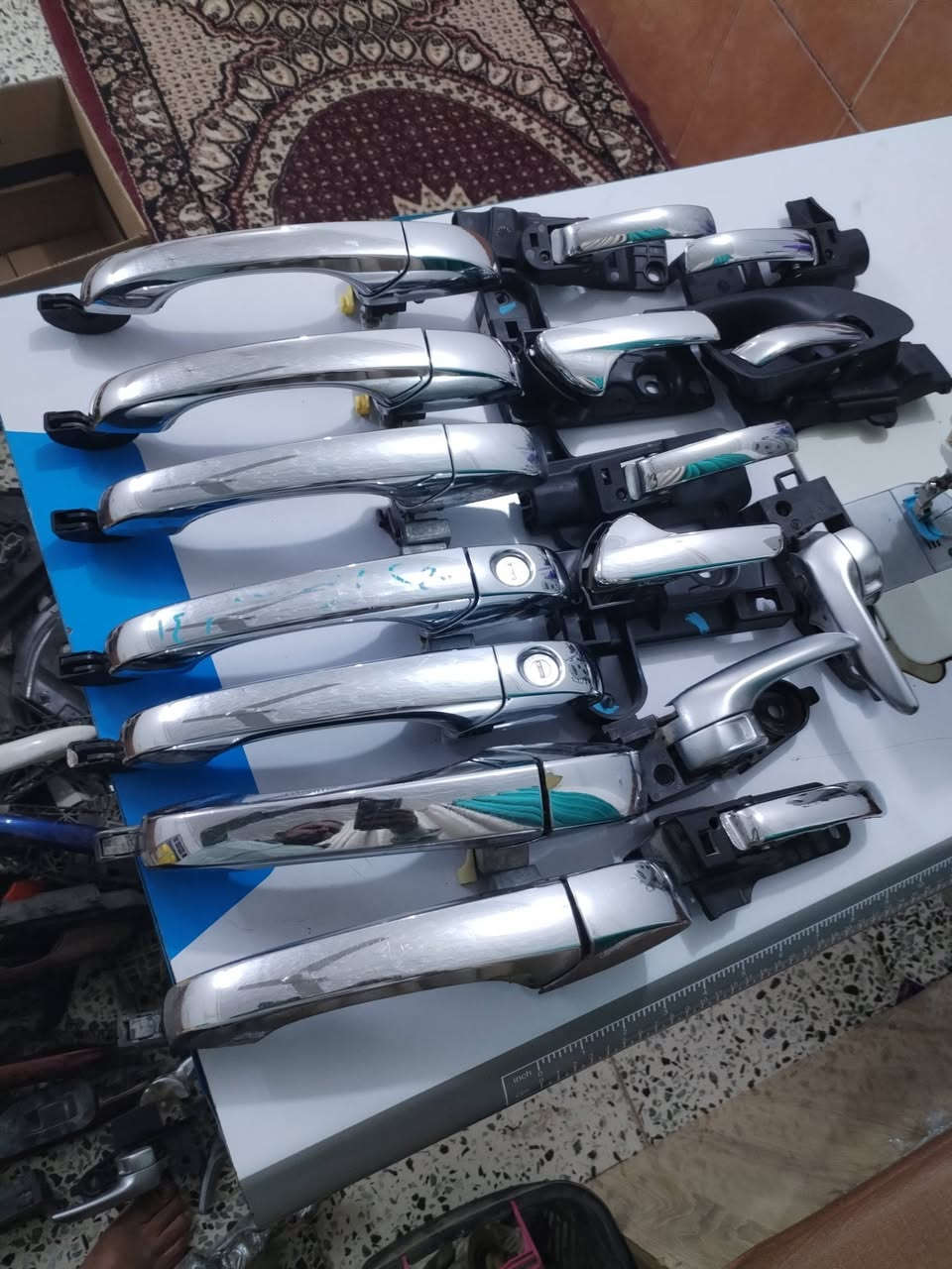 السلام عليكم تحيه للادمن حبايب گلبي وصلتنه أبواب افنجر وقواعد فيوزات شرط النضافه بنايد بطاين جام ومكاين جام وعندي أبواب لصبغ مكاني ديوانيه ***********
