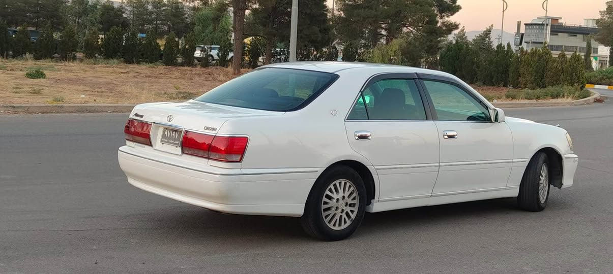 شوين سليماني 
***********
مه ليكه ٢٠٠٣
موس ته نها جي موسي بوياخه مه كينه d4 بجوكه گيرو مه كينه ته قه و ره قه كاره باي كامل مه زبوته يه ك دينار مه سروفي نيه به شه رتي ١٠ فيته ر ٤٦ كه لا السليمانية, العراق
