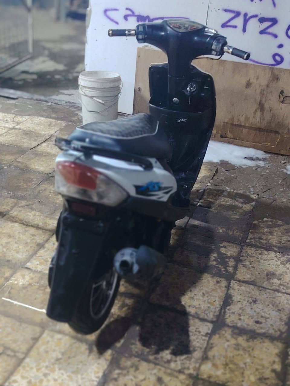 درجه ماكس البيع درجه مكفوله مكينه مامفتوحه مكفوله 
كهربائيات كلها شغله شلع فول درجه مل واحد محتاج ويريد يبيع 
سعره 650الف وبيه مجال قليل خاص لو تسال ع رقم***********
