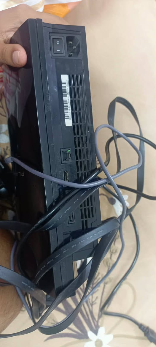 بلي 3 للبيع نضيف مهكر مفتوح مره من 2019 نضيف مكان نجف سعر 130 بي مجال قليل سعر رخيص تواصل *********** مستعجل
