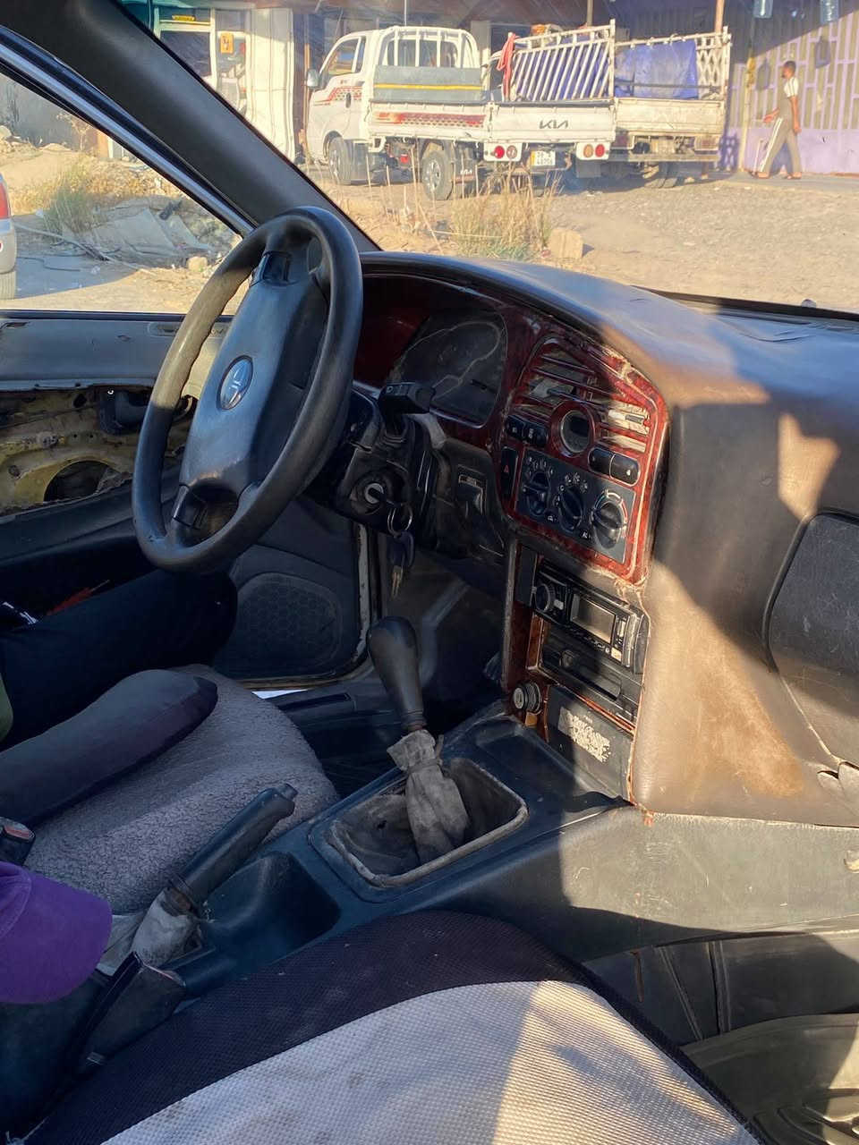 سلام عليكم للبيع سياره دايو برنس كير محرك خير من الله والباقي شوفت العين موديل 96 السعر 29 وبيها مجال حك الجيه مكان السيارة مكيشيفة ‏‪***********‬‏
