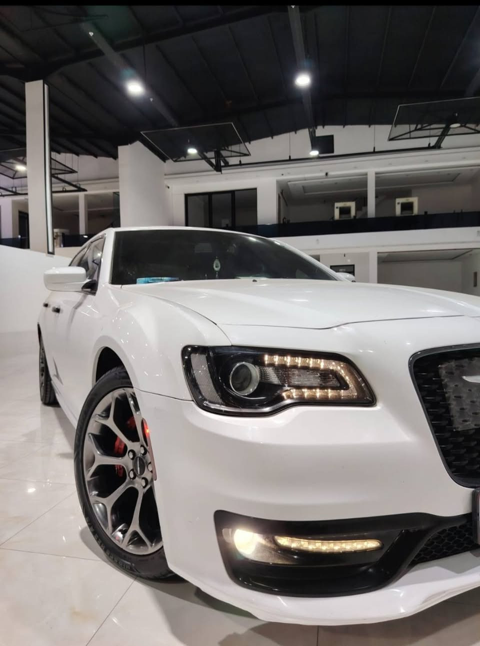 سياره كلين ماشي 81 ميل 2018 موديل S300 سعر $285 رقم مبايل{***********}
