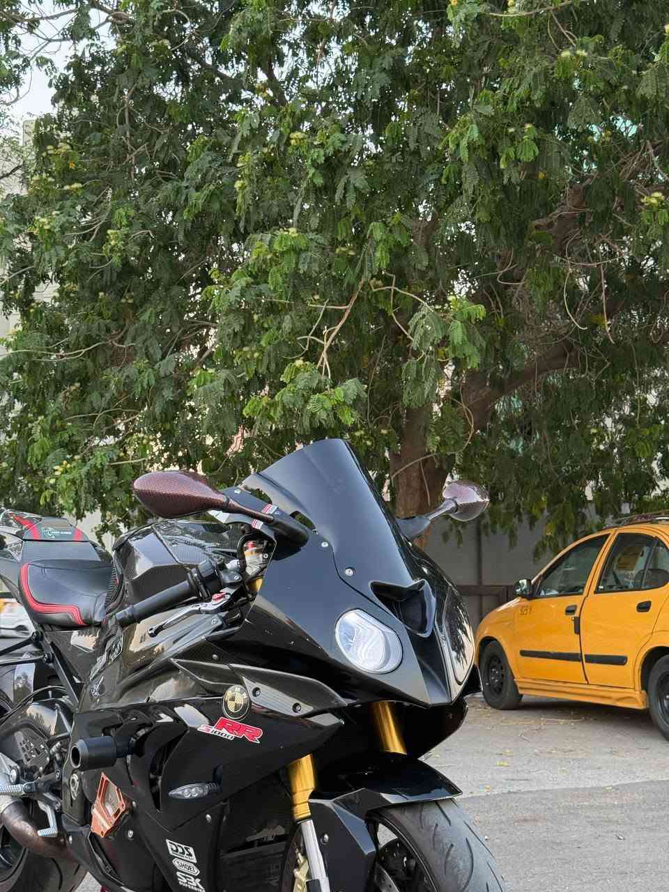 سلام عليكم
BMW للبيع موديل 14
Abs
الدراجه دخول جديد  صارلها 3 أشهر طبت للعراق وعندي صور مزادها  كفاله عامه كير مكينه بيها جاملغ كاربون شاصي كاربون زعانف كاربون واقيه زنجيل ومرايات كاربون احمر مختلفات 4 مودات كلها شغاله ماشيه 25 الف الدراجه مزوعه كاربون الدراجه كلش نضيفه وحلوه احلى من الصور بانزين كله محسن دهن موتل مي راديتر موتل جيب وياك الف فيتر وتعال مكاني الصالحيه *********** واتساب فقط
